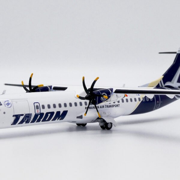 Tarom ATR72-600 w/stand YR-ATK 1:200 Scale JC Wings LH2345