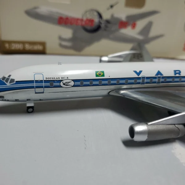 Aeroclassics VARIG DC8-33 1:200 AC219900 1970s Colors PP-PEA