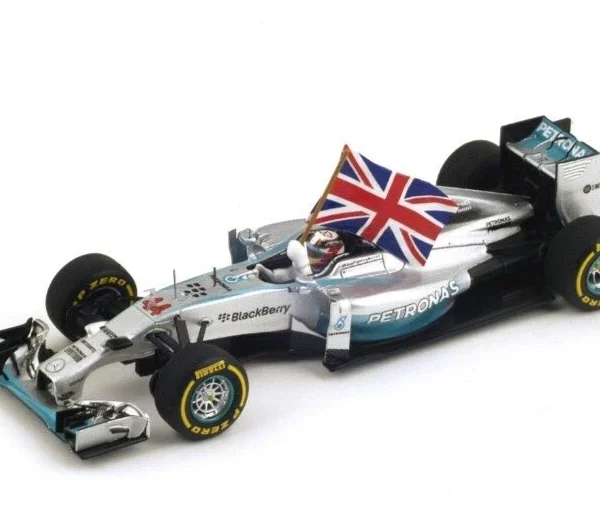 1/43 Mercedes F1 W05 Winner Abu Dhabi GP 2014 #44 Lewis Hamilton with Flag
