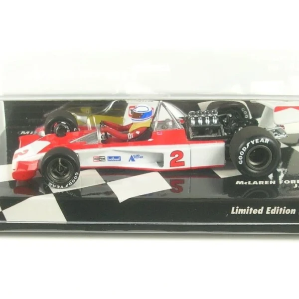 MINICHAMPS 530754302 1 43 McLaren Ford M23 Jochen Mass 1975 With Engine