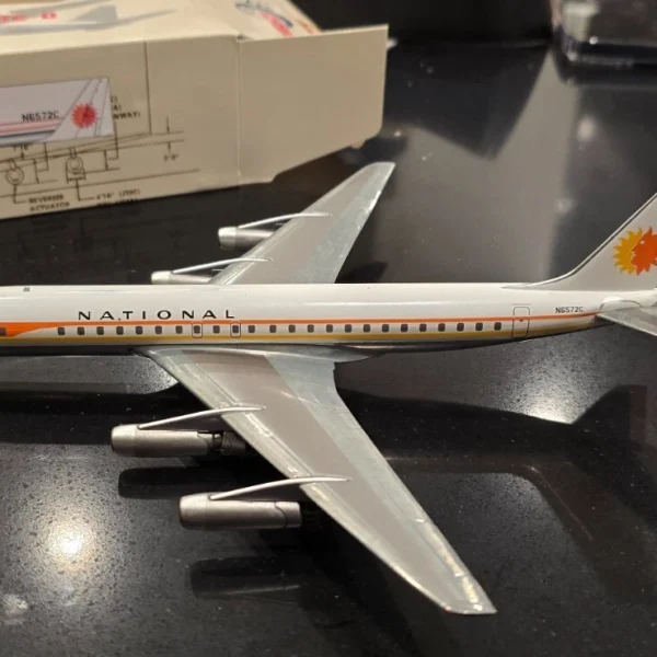 Aeroclassics200 National Airlines DC8-21 1:200 AC219901 Sun King N6572C