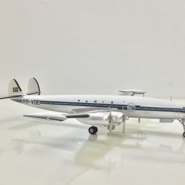 Western models 1:200 VARIG Super Constellation L-1049 Reg# PP-VDE