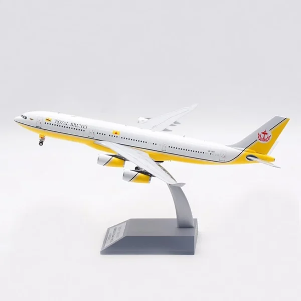 1:200 B-Models Royal Brunei Airlines A340-200 V8-001 Diecast Aircraft Model