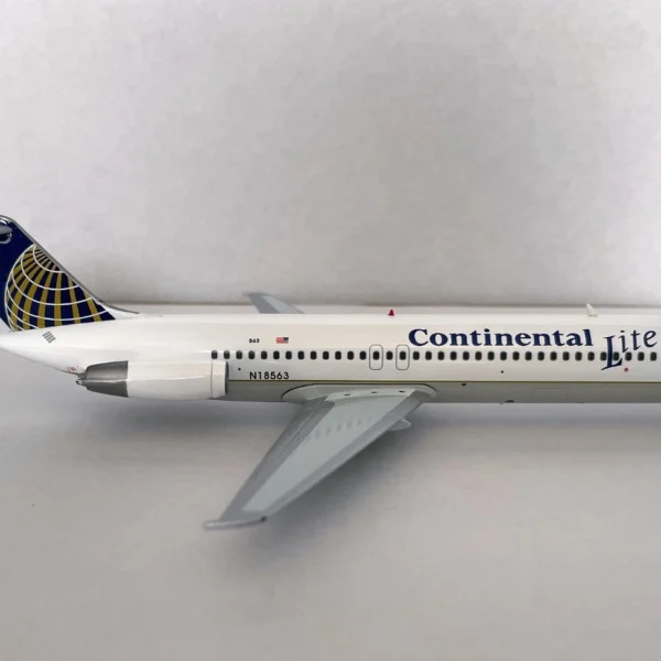 DC-9-30 CONTINENTAL LITE REG: N18563 - RETRO MODELS RMDC9001 1/200 - SALE